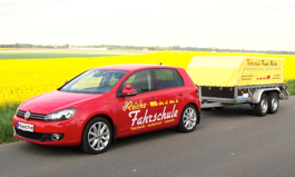 Fahrschulfahrzeug Klasse B96 und BE VW Golf 6 mit Anhänger